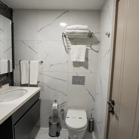 Western & Residences 4*