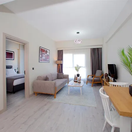 Western & Residences Szálloda 4*