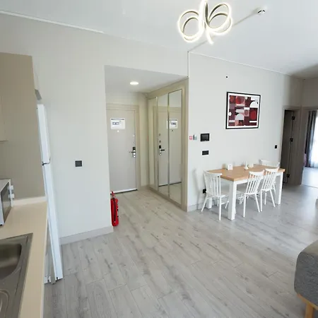 Western & Residences Hotel 4*