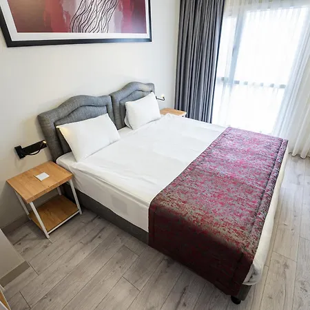 Western & Residences Hotel 4*