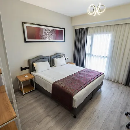 Western & Residences 호텔 4*