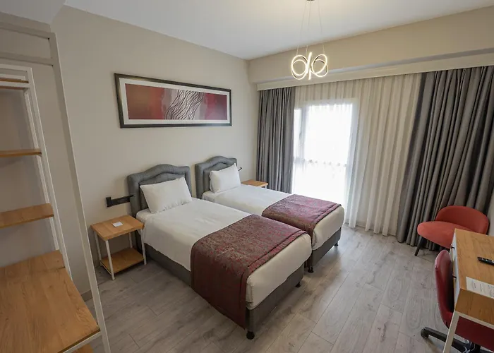 Western & Residences Szálloda 4*