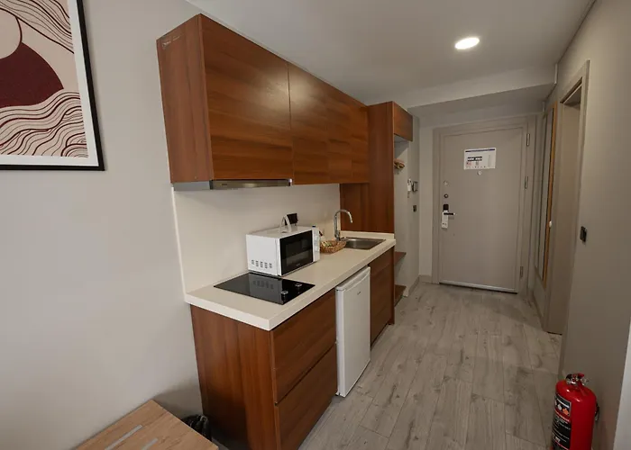 Western & Residences Szálloda 4*