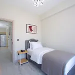 Western & Residences ホテル 4*