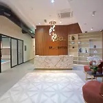 Western & Residences イスタンブール