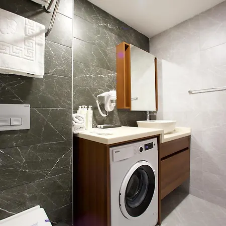 Western & Residences 4*