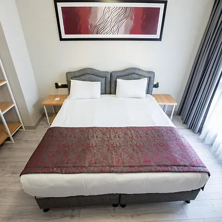 Western & Residences 4*